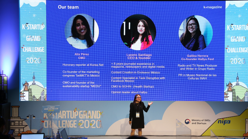 Santiago introduces her Kmagazine team to the audience at the K-Startup Grand Challenge 2020.