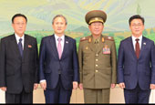 Koreas cast aside war, move toward peace