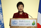 Park calls for efforts for launch of new deal on climate change 