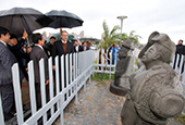 Jeju rock statues donated to Netherlands, Paraguay