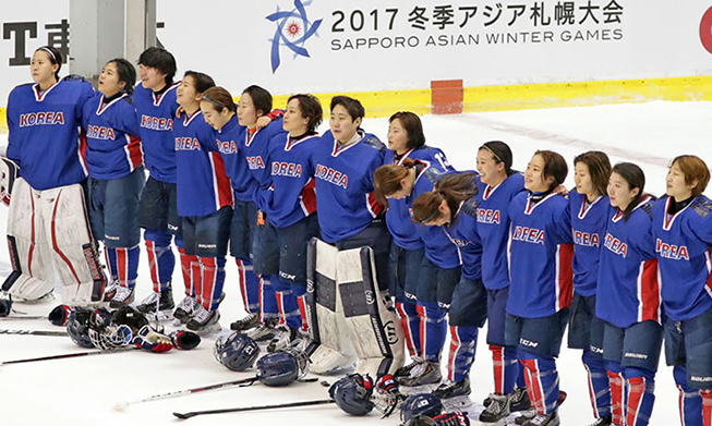 Korean women's hockey team defeats China