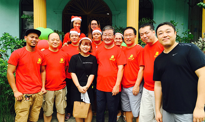 Korean soup kitchen in the Philippines