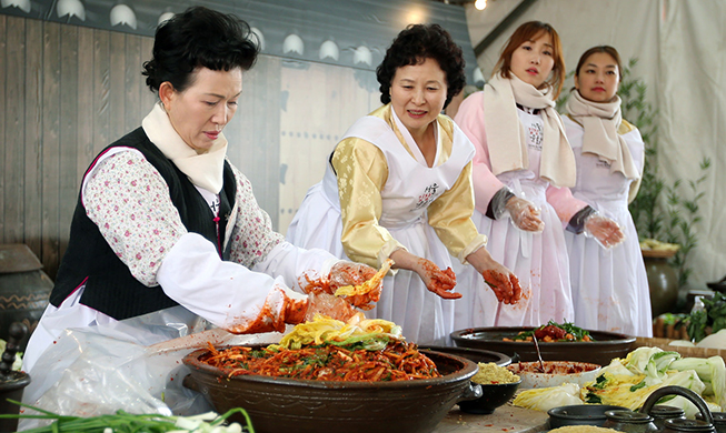 Kimchi making officially becomes national heritage item