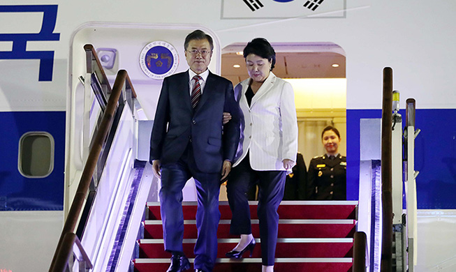 President Moon returns from Washington summit