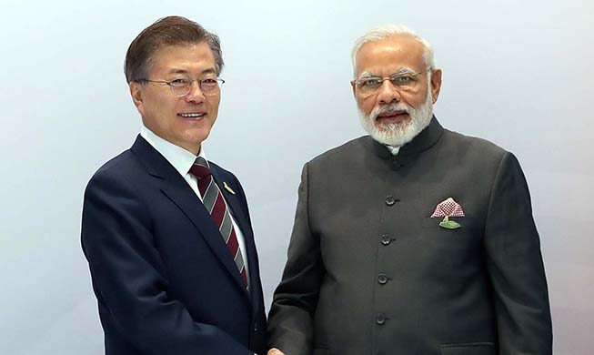 President Moon celebrates International Day of Yoga