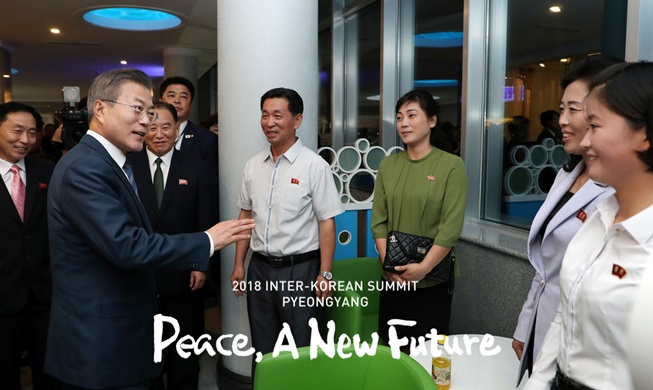 President Moon interacts with Pyeongyang citizens