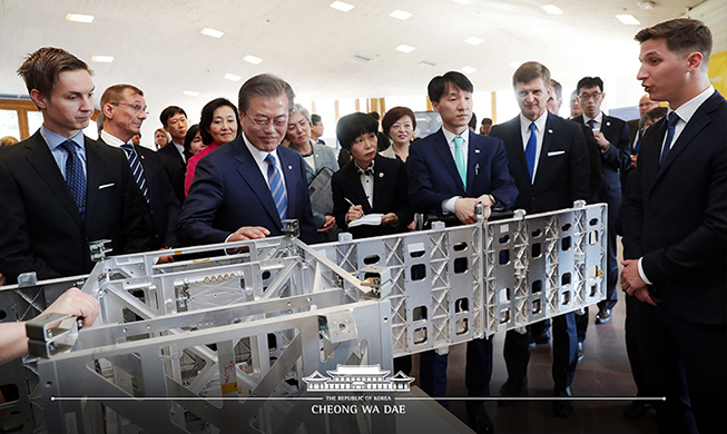 President Moon boosts 'innovative growth' ties during 3-nation N. European tour