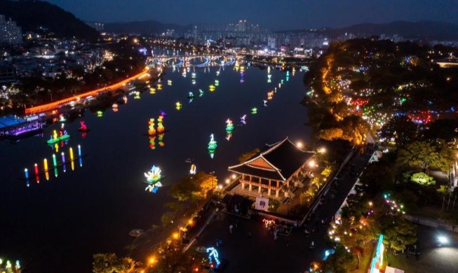 Mud, mask dance, wish lantern events named 'global festivals'