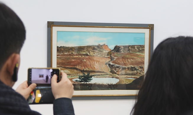 Display shows watercolor's role in modern, contemporary art