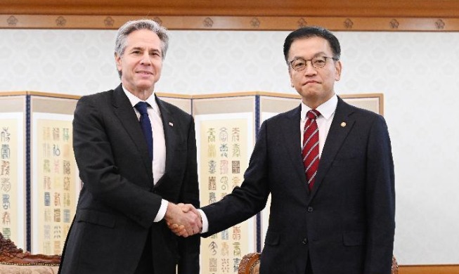 Sec. Blinken reaffirms US trust in Korean democracy, defense