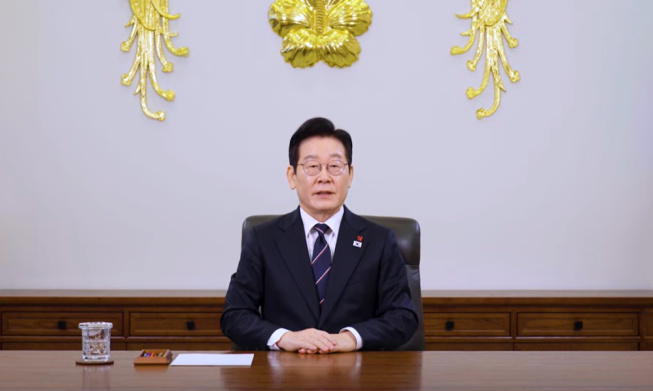  President Lee pledges 'great leap forward' in New Year's speech