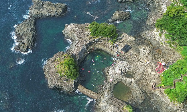 Snorkeling at Hwanguji Coast of Jeju Island