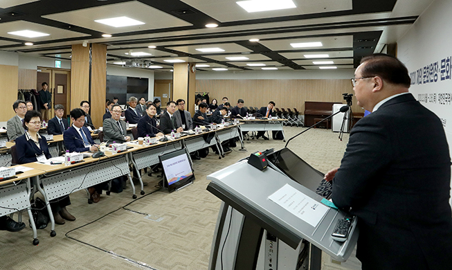 Bigger role for KCCs urged to promote Korea abroad