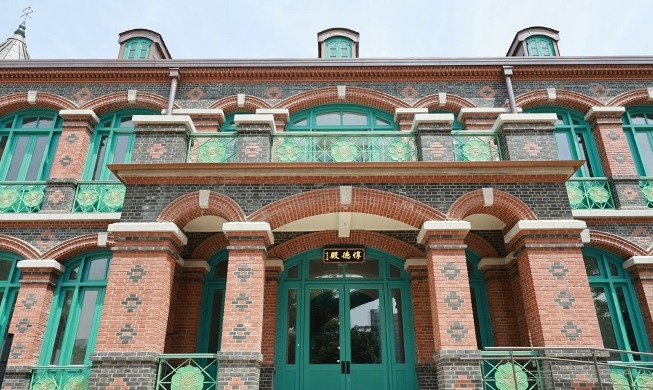 Reconstructed palace building opened for 1st time in century