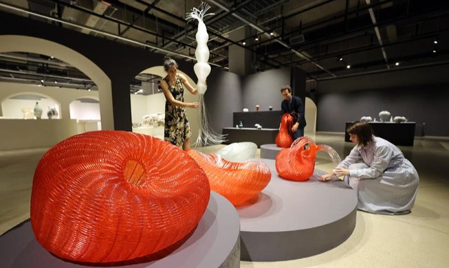 Artists prepare for annual Cheongju Craft Biennale