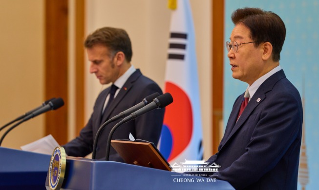 Joint Press Statement by President Lee Jae Myung on the occasion of the Korea–France Summit