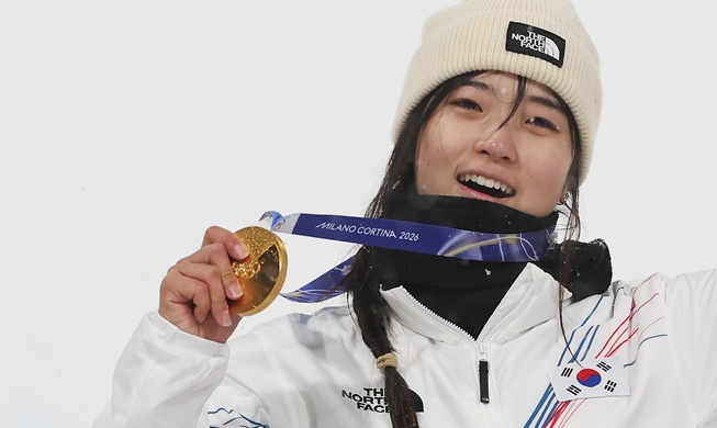  Crash landing on history: Choi Gaon shocks world in halfpipe