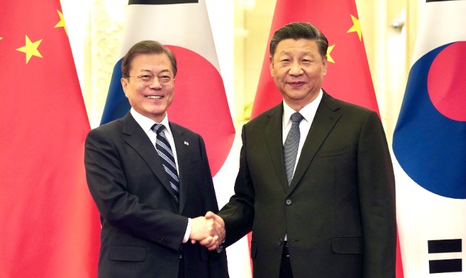 Presidents Moon, Xi reaffirm cooperation for nuke-free Korean Peninsula