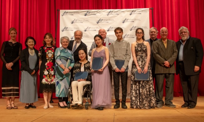 Wheelchair-bound violinist wins 3 awards at int'l contest in US
