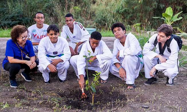 Taekwondo group in Rio promotes environmental protection