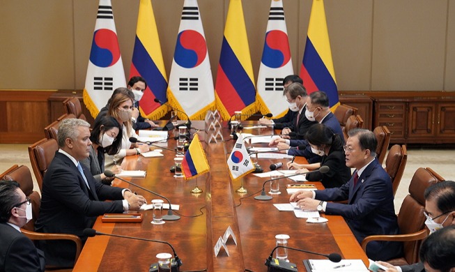 Remarks by President Moon Jae-in at Korea-Colombia Summit