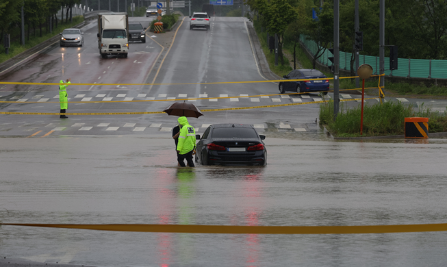 Map apps, navigation systems send flood alerts to drivers